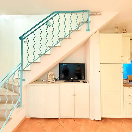 Azzurra Apartment *